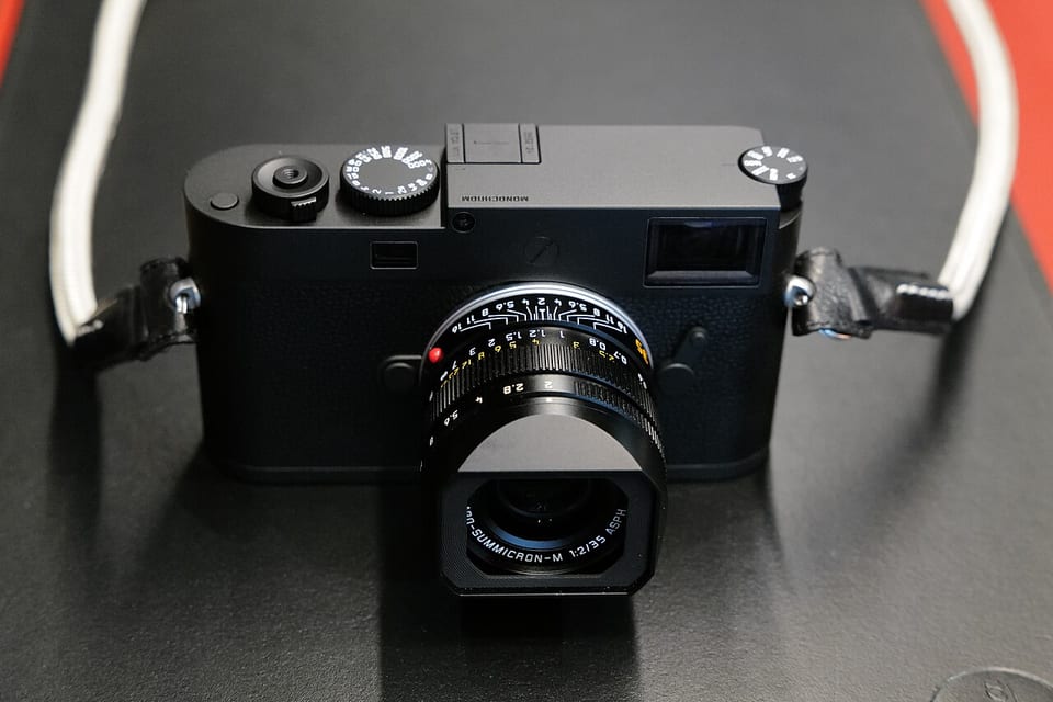 Leica M11 Monochrom with a 35 mm APO-Summicron