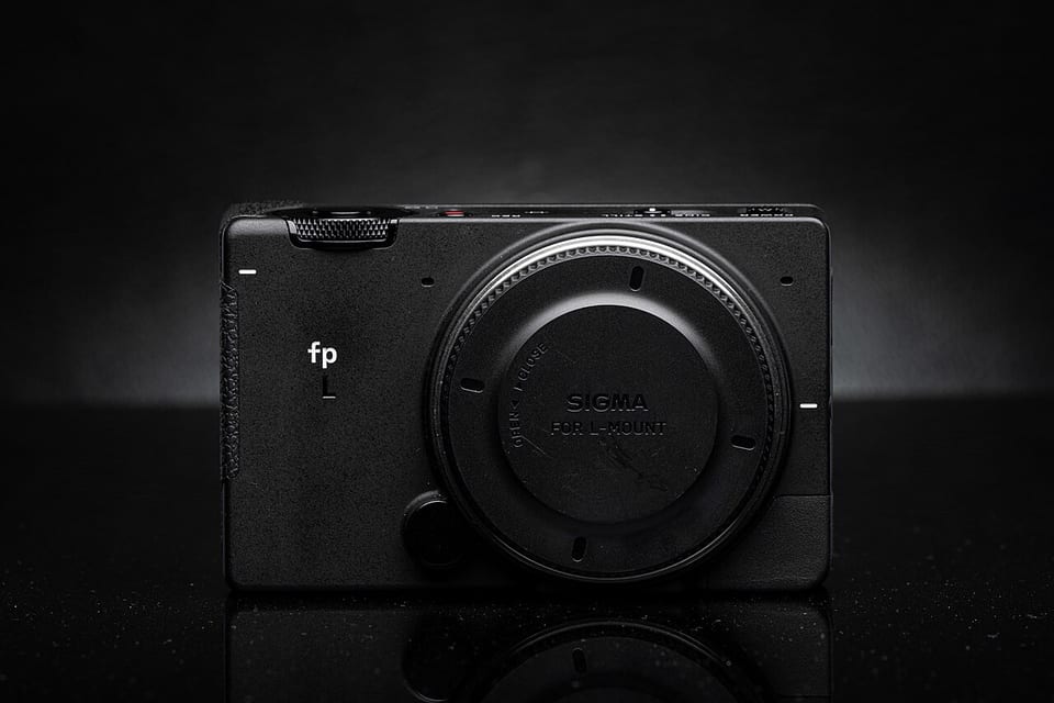 Sigma fp L